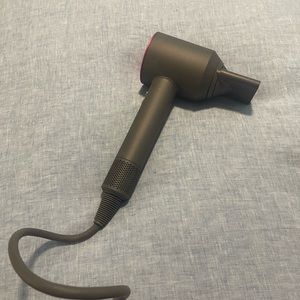 Dyson Blowdryer